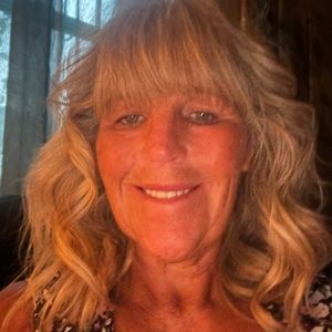 Meet your Posher, Debra